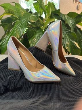 Abound Iridescent Holographic Pointed Toe Block Heel Pumps
